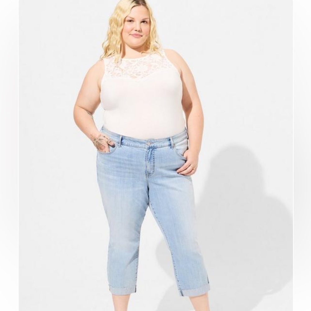 - NWT Torrid super soft lace sweetheart bodysuit